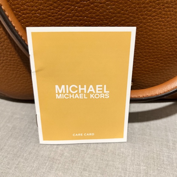 Michael Kors purse - Picture 4 of 5